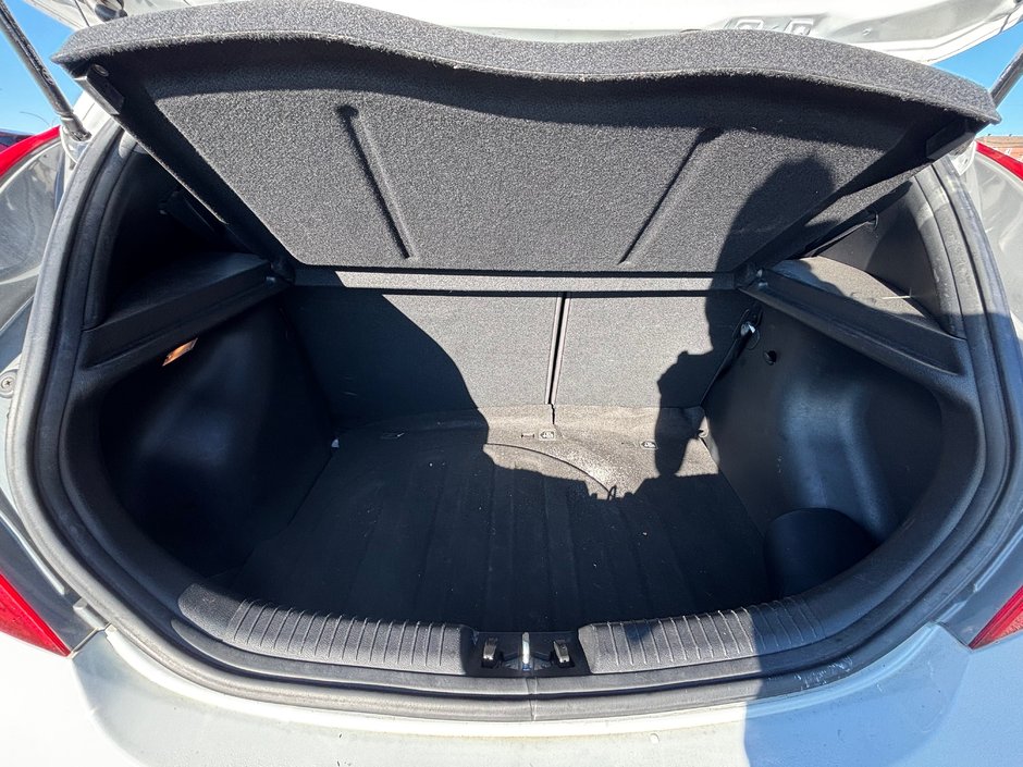 2017 Hyundai Accent SE-9