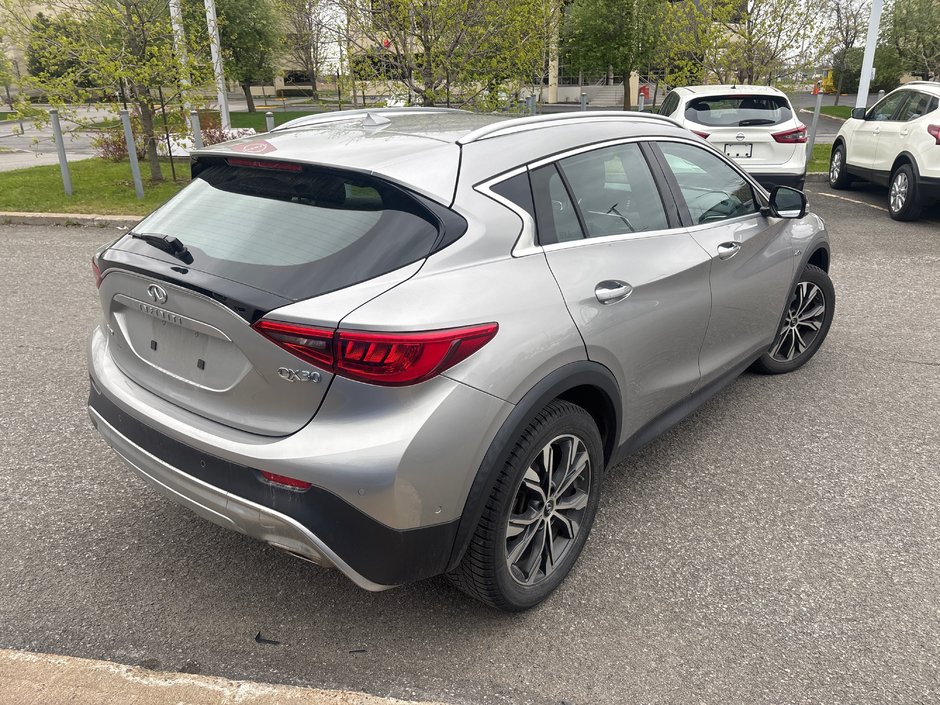 2018 Infiniti QX30 2.0L TURBO LUXE AWD-1