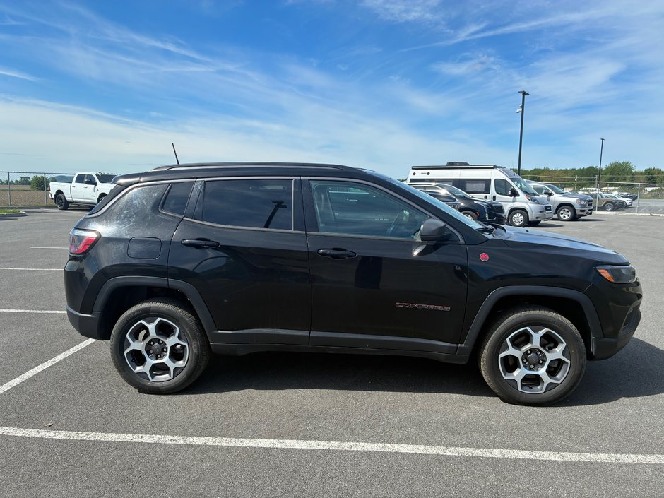 2022 Jeep Compass Trailhawk-2