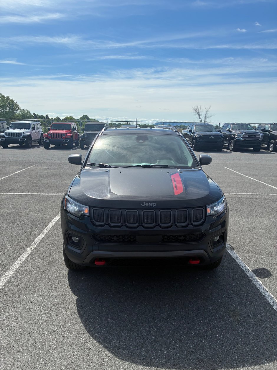 2022 Jeep Compass Trailhawk-1
