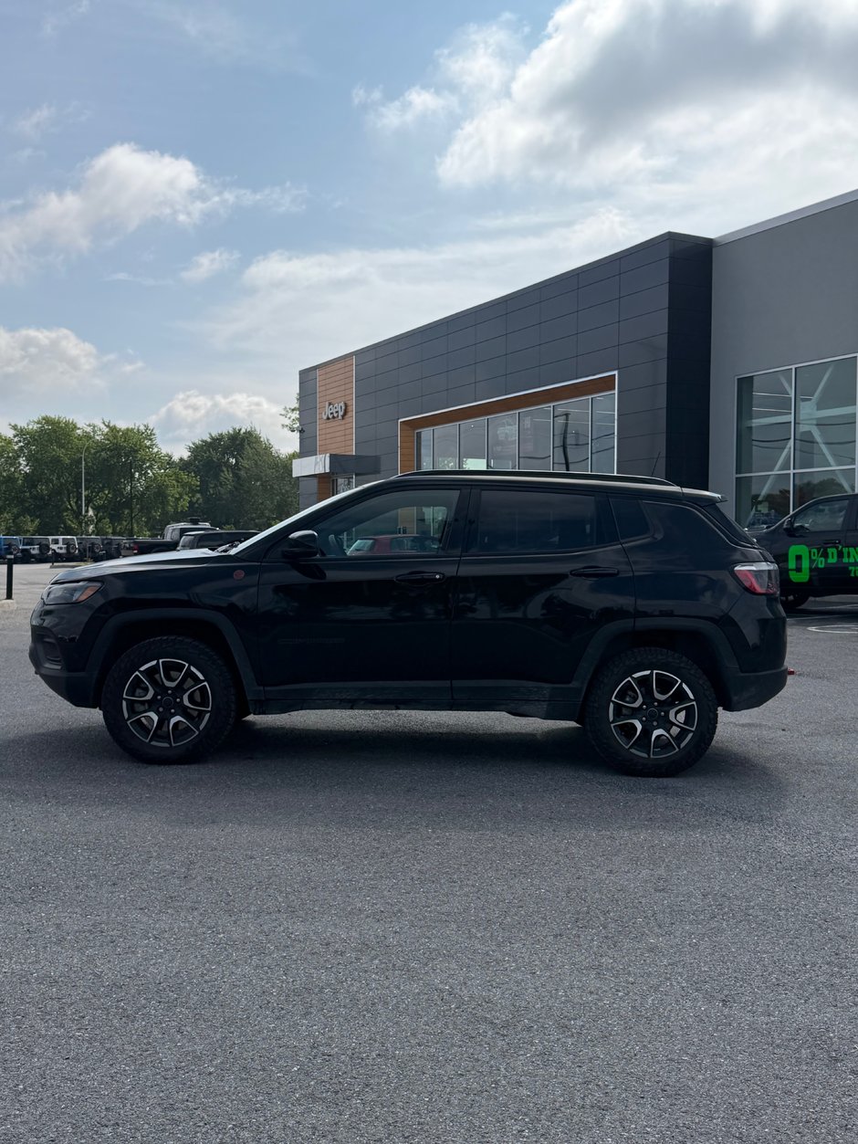 Jeep Compass Trailhawk 2025-11