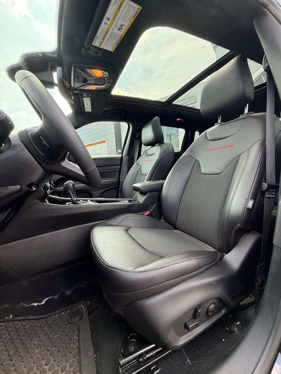 Jeep Compass Trailhawk 2025-12