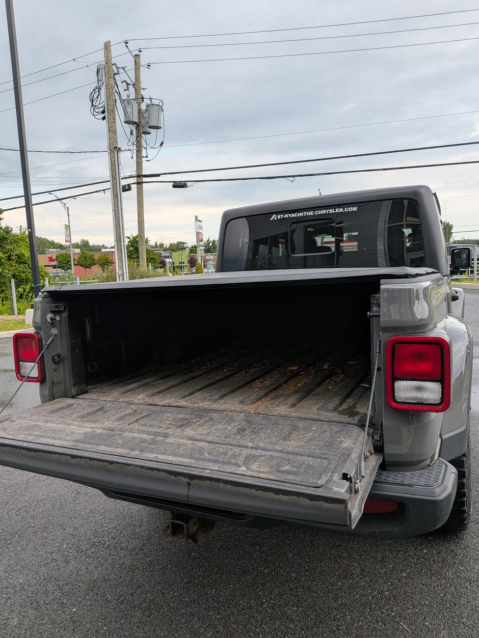 2021 Jeep Gladiator Sport S-8