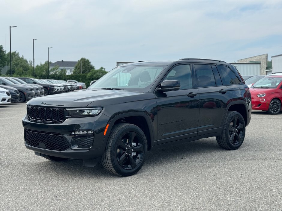 2024  Grand Cherokee LIMITED in Sherbrooke, Quebec