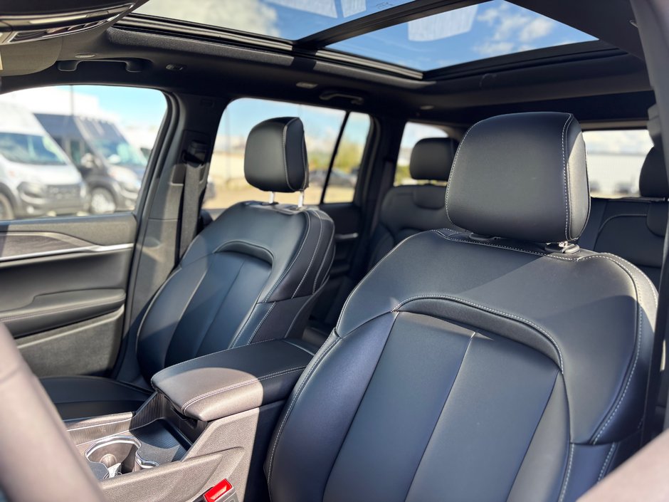 2024 Jeep Grand Cherokee LIMITED 4X4 // TOIT PANORAMIQUE-7