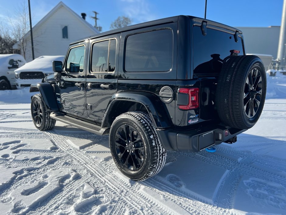 2023 Jeep Wrangler 4xe UNLIMITED SAHARA 4X4 // DEUX TOITS-3