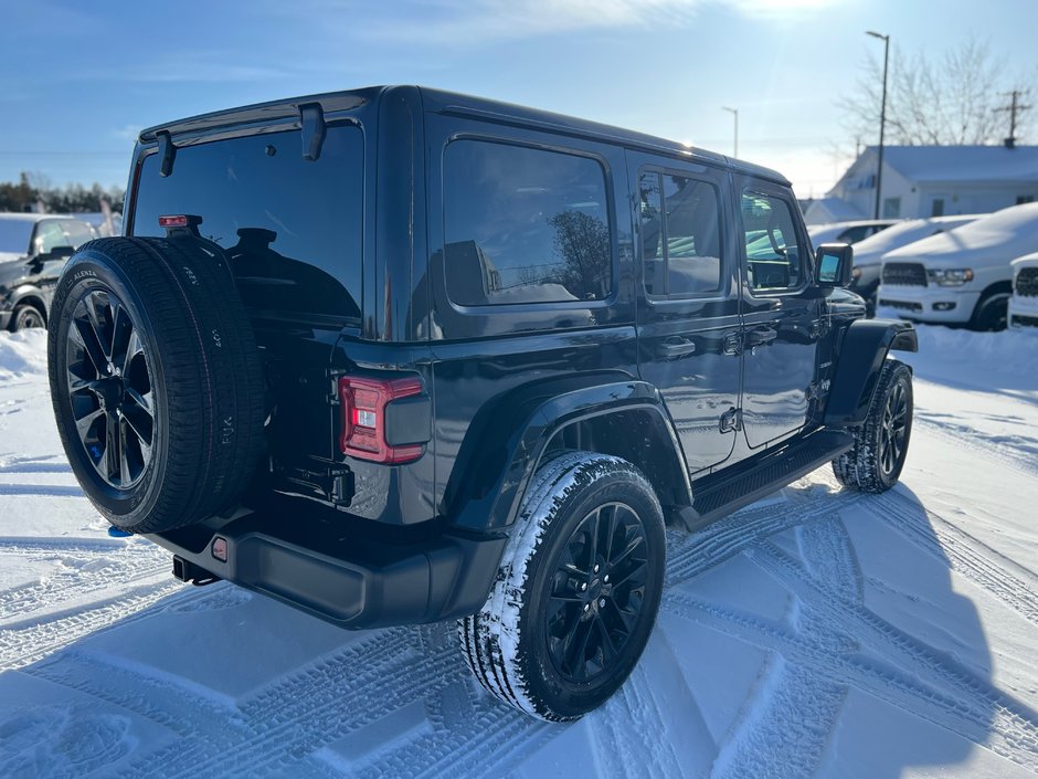 2023 Jeep Wrangler 4xe UNLIMITED SAHARA 4X4 // DEUX TOITS-4