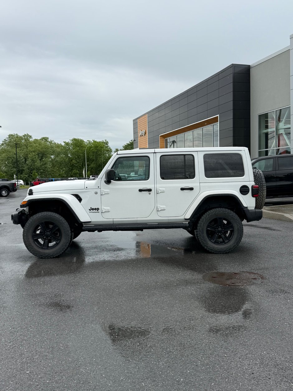 2020 Jeep Wrangler Unlimited Sahara Altitude-2