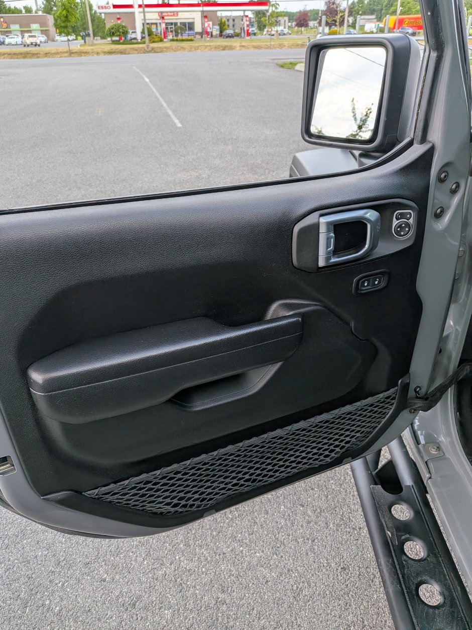 Jeep Wrangler Unlimited Sport 2021-10