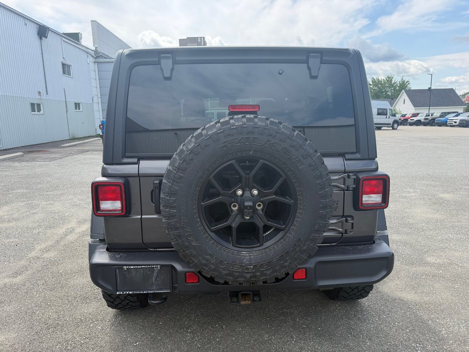 Jeep Wrangler Willys 2024-3