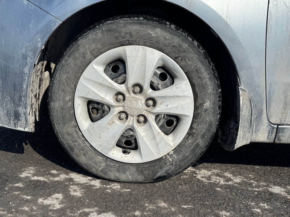 2017 Kia Forte LX-10