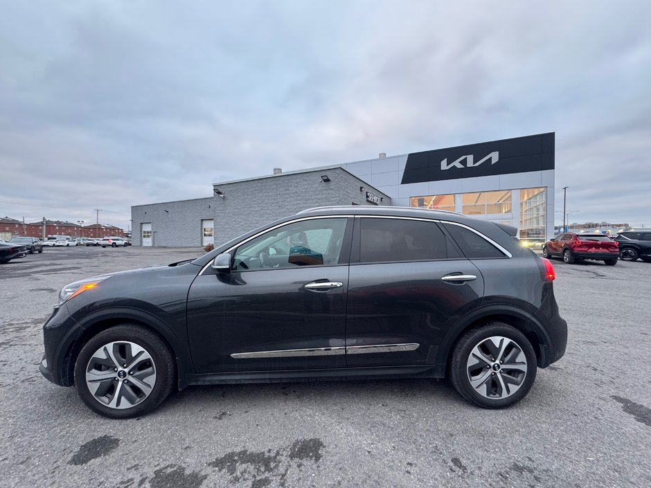 Kia Niro EV SX TOURING 2021 Jusqu'à 385km + TOIT + CUIR + NAV