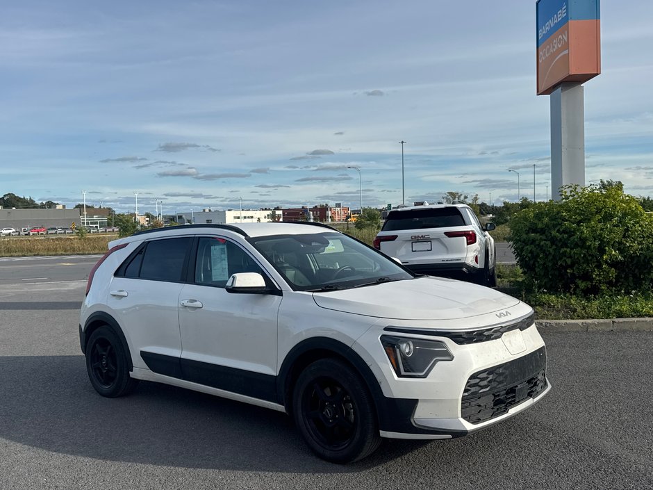 2024 Kia Niro EV WIND+ Heated seats + Backup camera + CarPlay