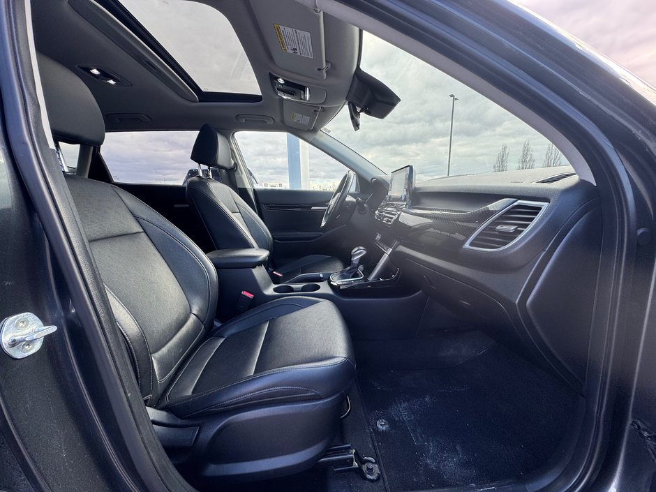 2021 Kia Seltos EX AWD + Sunroof + Leather + Backup camera