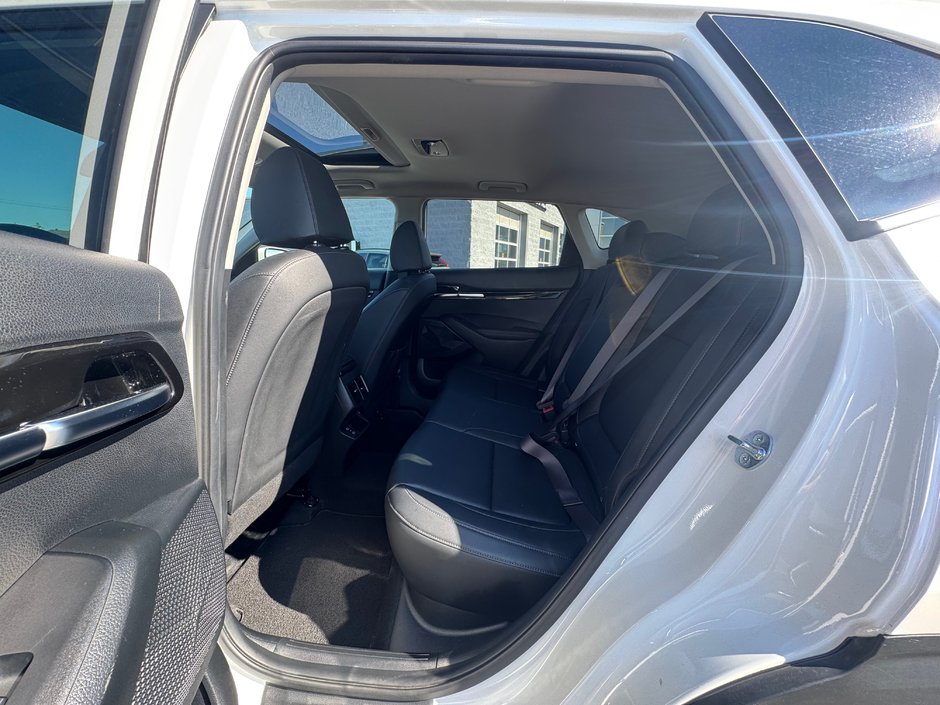 2025 Kia Seltos EX AWD + CarPlay + Backup Camera