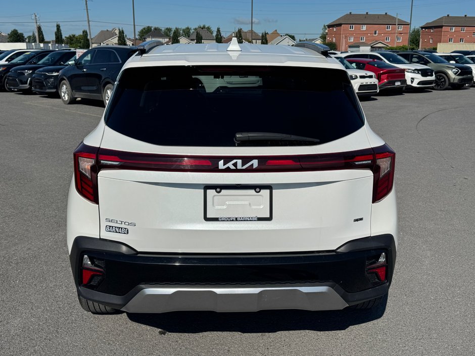 2025 Kia Seltos EX AWD + CarPlay + Backup Camera