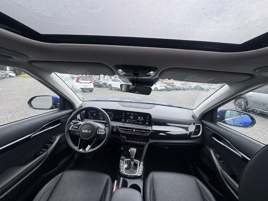 2026 Kia Seltos EX AWD + Sunroof + Leather + Backup camera