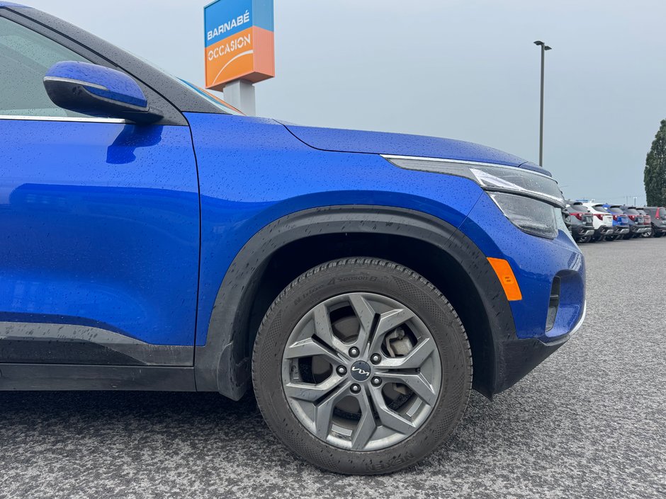2026 Kia Seltos EX AWD + Sunroof + Leather + Backup camera