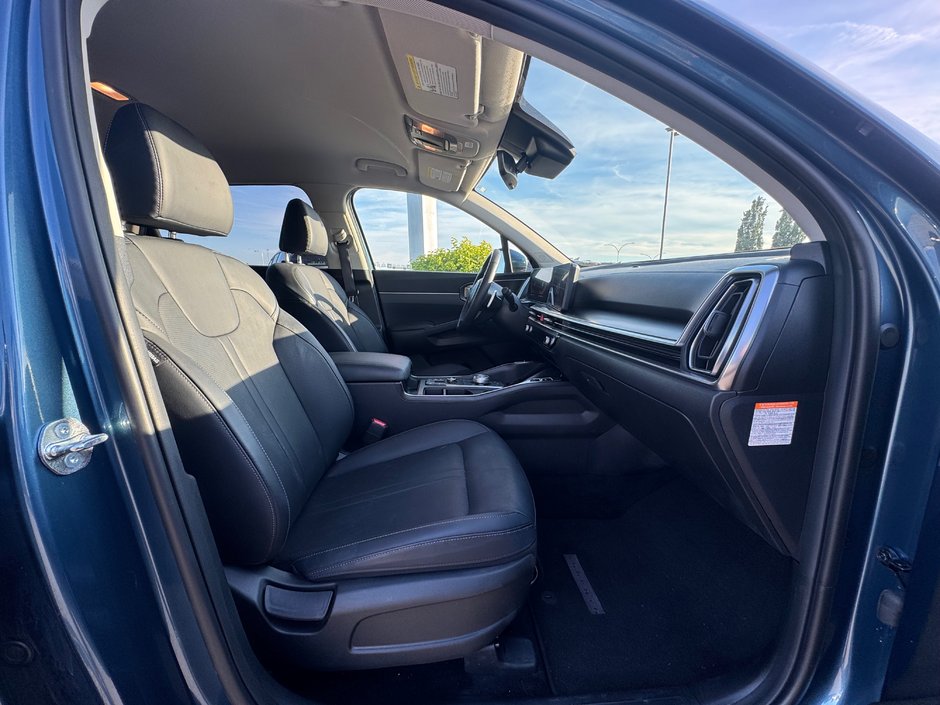 2025 Kia Sorento Hybrid EX AWD + CARPLAY + BACK UP CAMERA