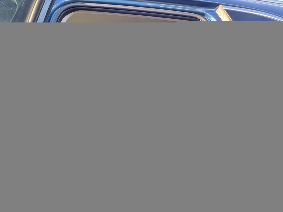 2025 Kia Sorento Hybrid EX AWD + CARPLAY + BACK UP CAMERA