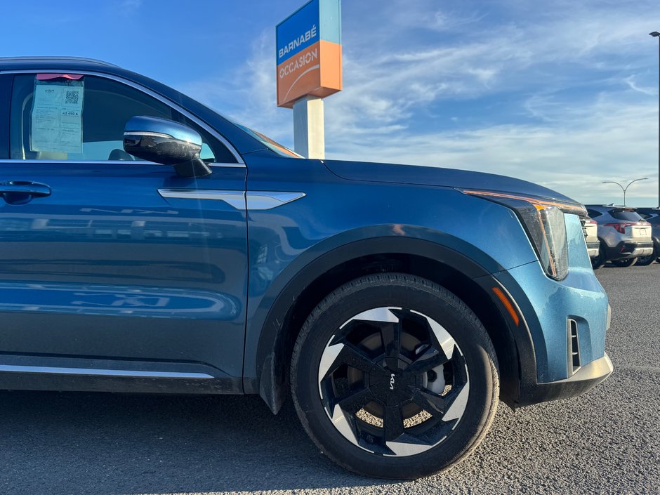 2025 Kia Sorento Hybrid EX AWD + CARPLAY + BACK UP CAMERA
