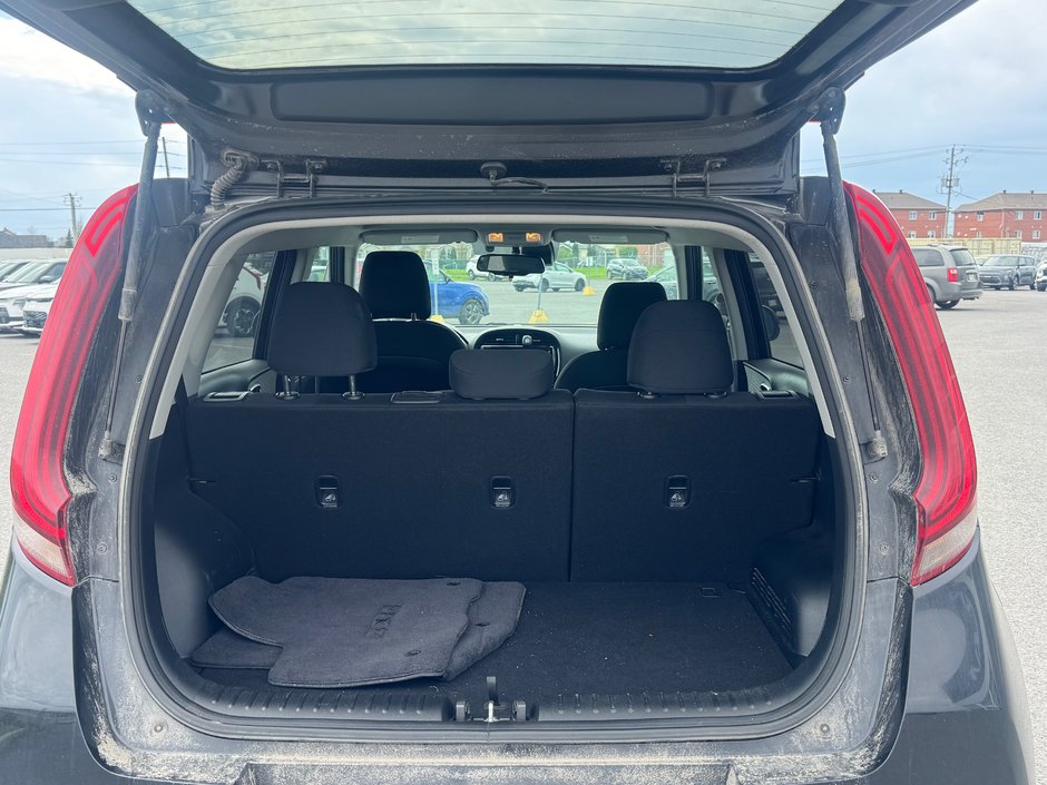 2022 Kia Soul EV EV Premium 100% electric + Carplay  + Heated seats