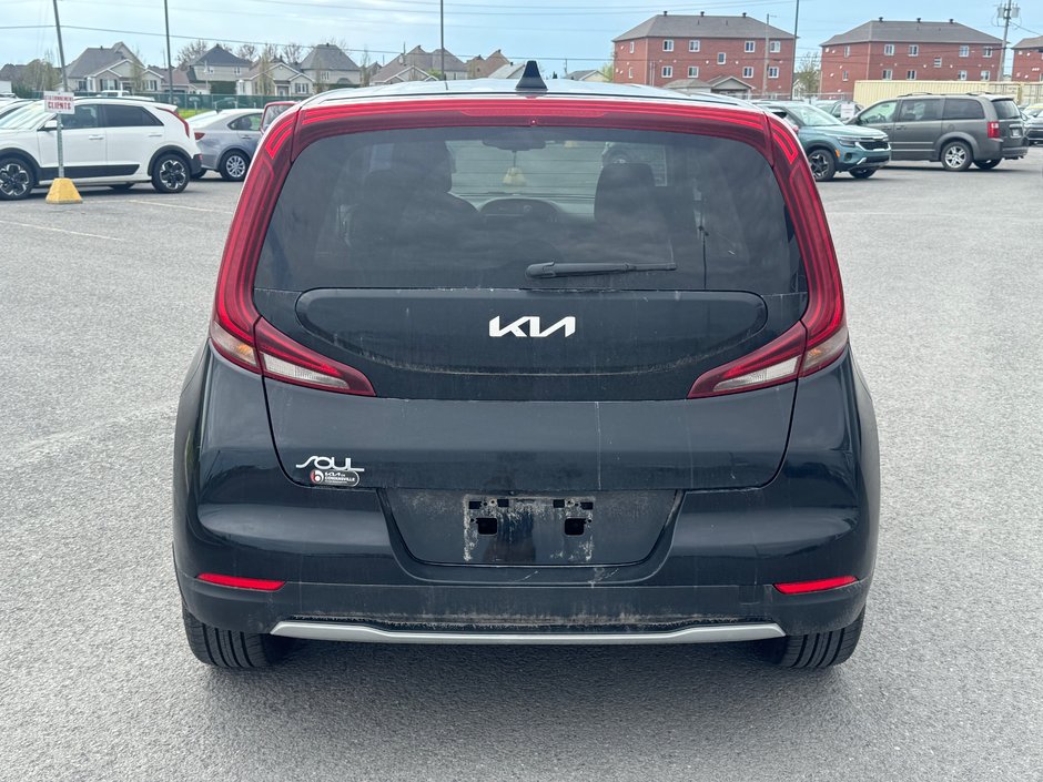 2022 Kia Soul EV EV Premium 100% electric + Carplay  + Heated seats
