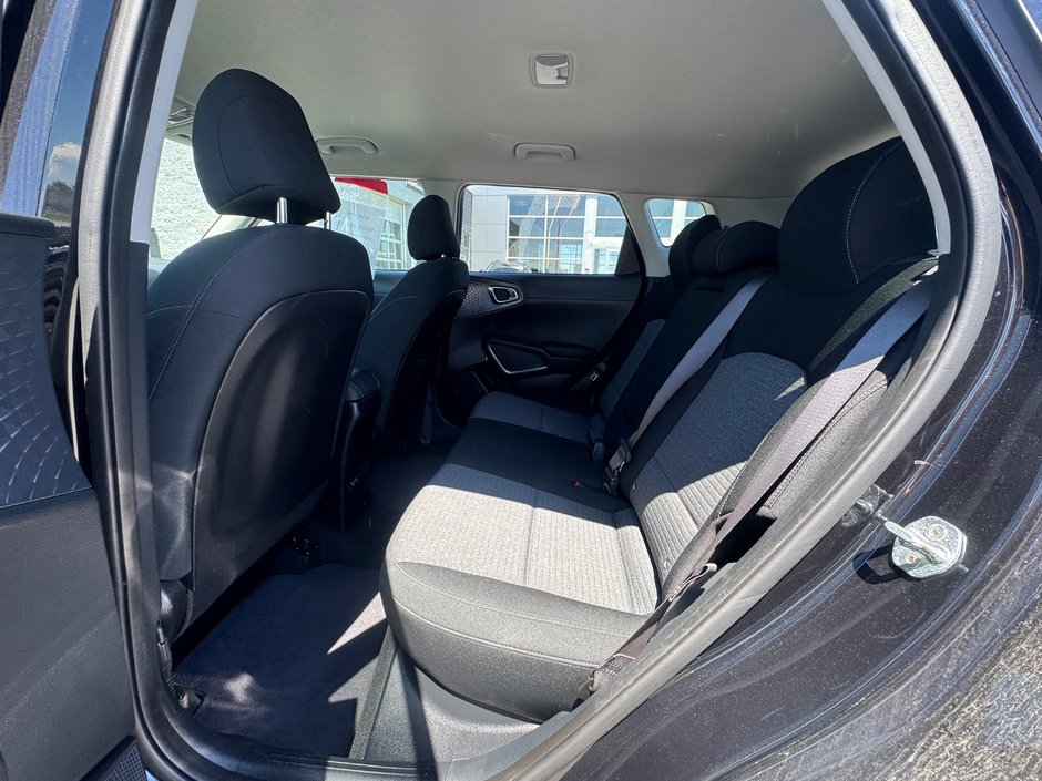 2023 Kia Soul EX Heated seats + Back up Camera
