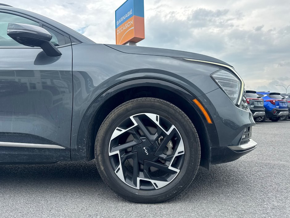 2024 Kia Sportage Plug-In Hybrid SX AWD + Sunroof + Leather + Backup camera
