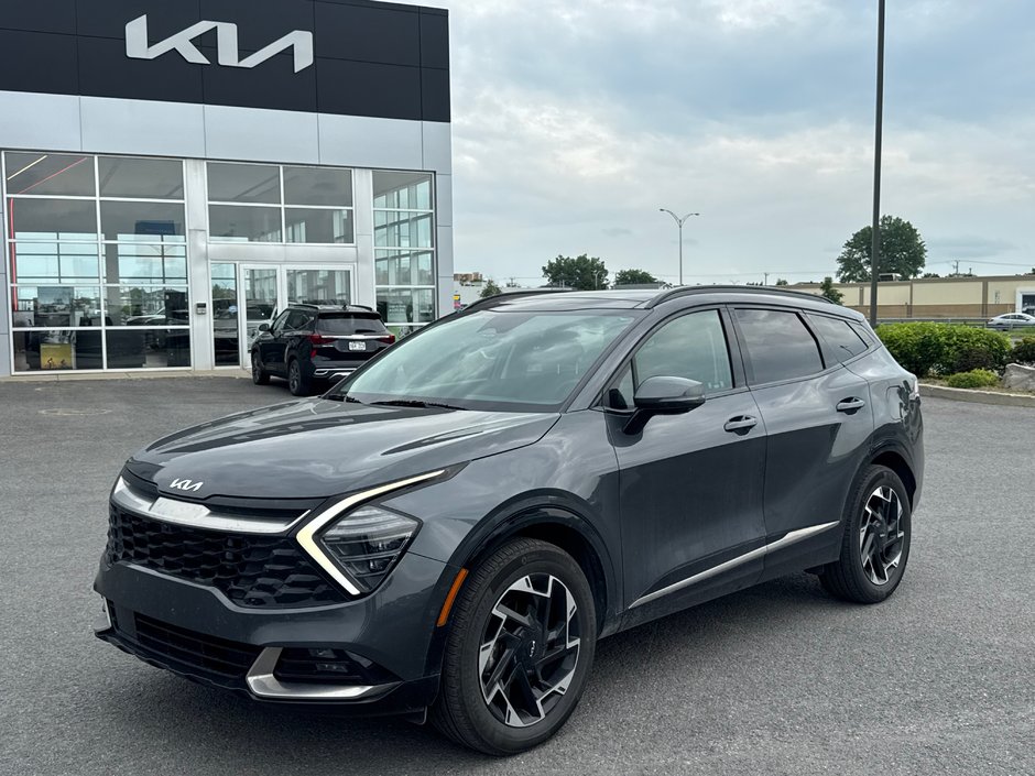 2024 Kia Sportage Plug-In Hybrid SX AWD + Sunroof + Leather + Backup camera