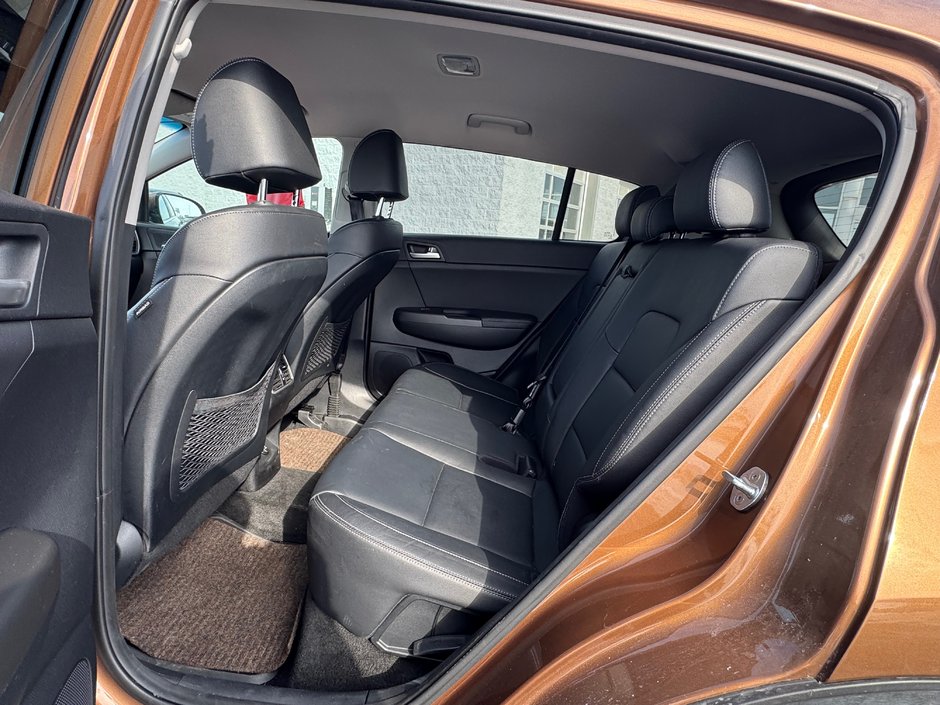 Kia Sportage EX 2018-8