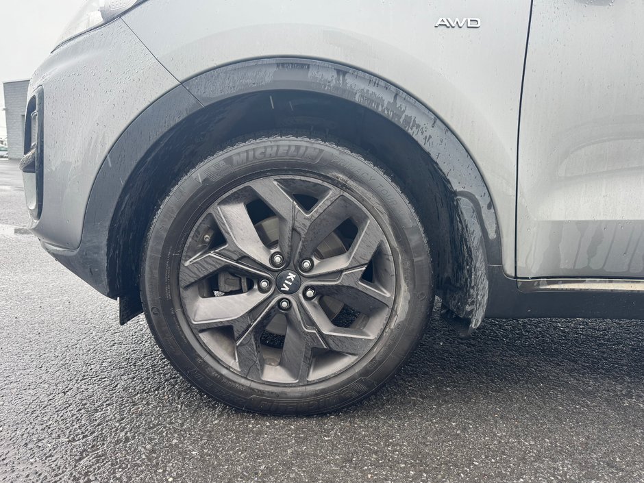 2022 Kia Sportage EX S-10