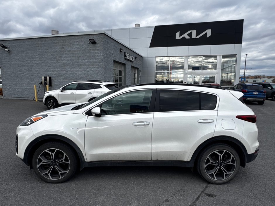 Kia Sportage SX 2022 AWD + Toit ouvrant + Cuir + Camera de recul