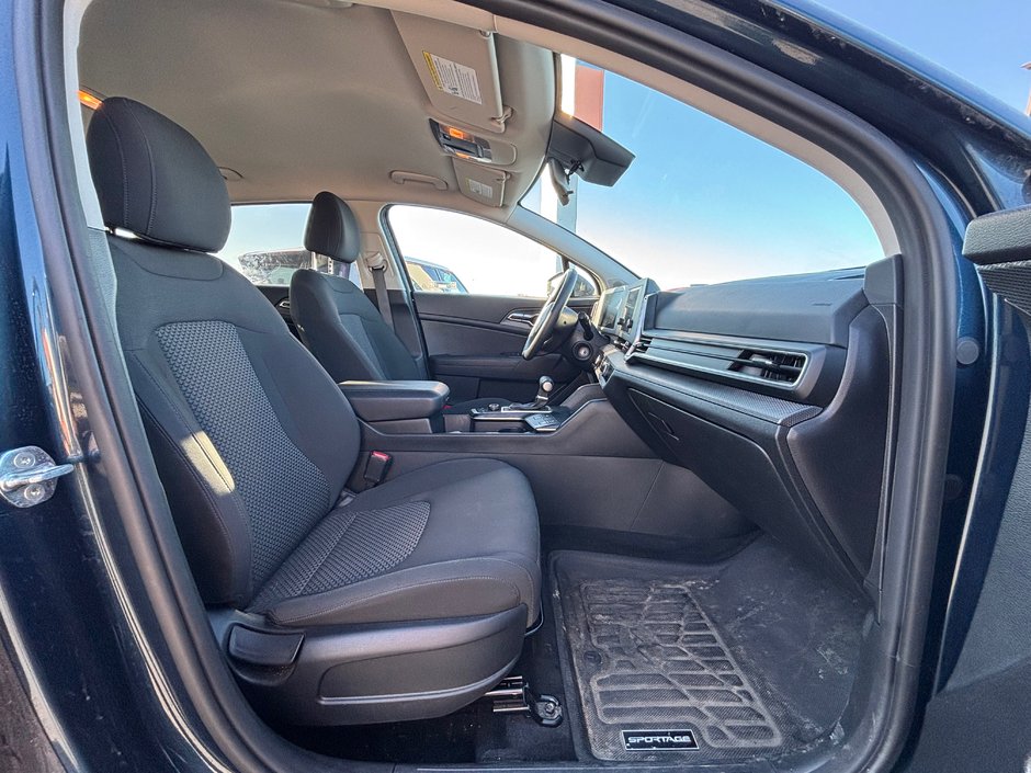 2023 Kia Sportage LX-7