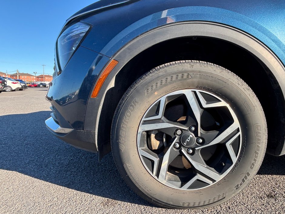 2023 Kia Sportage LX-8