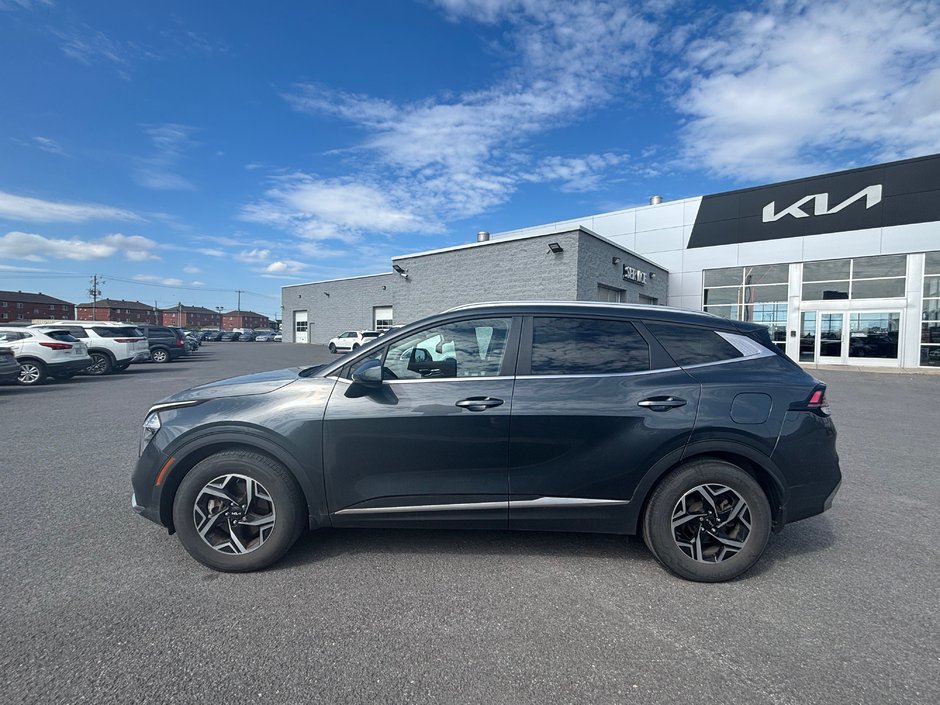 Kia Sportage LX 2023 Sièges chauffants - Détection d'angles morts - Apple Car Play