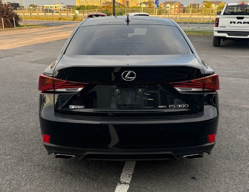 Lexus IS 300 F-SPORT 2019-1