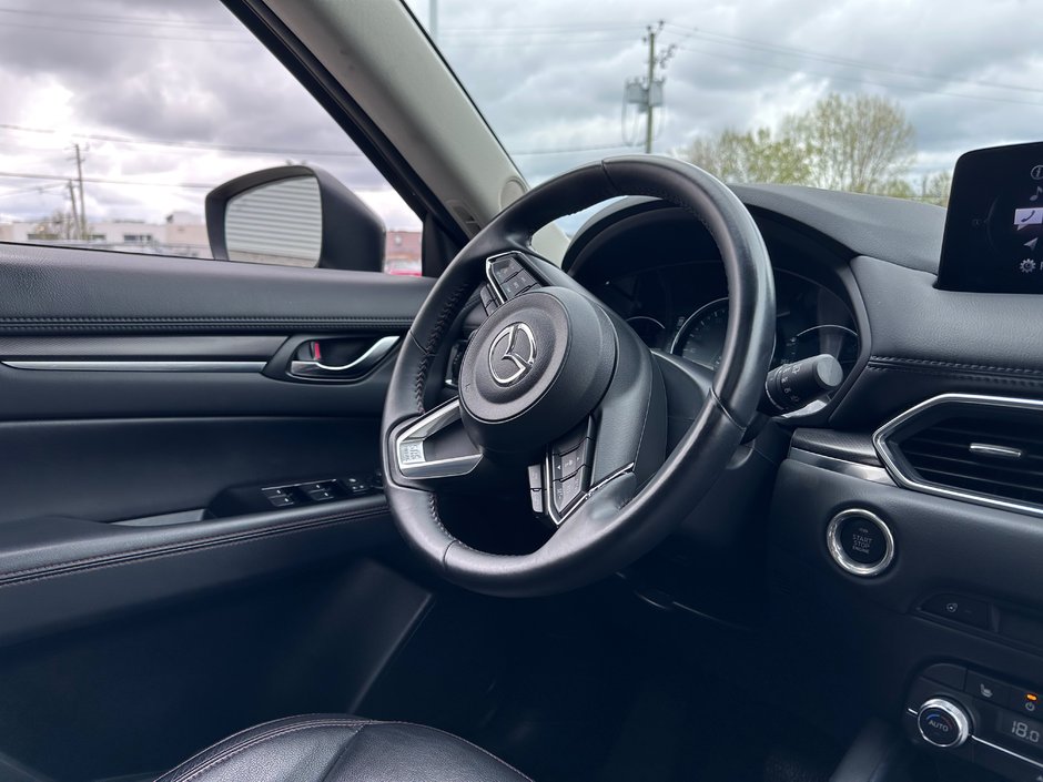 Mazda CX-5 Kuro 2024-10