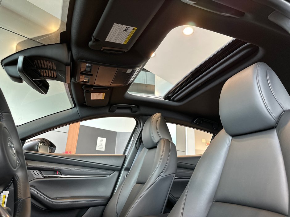 2025 Mazda 3 Sport GS-11