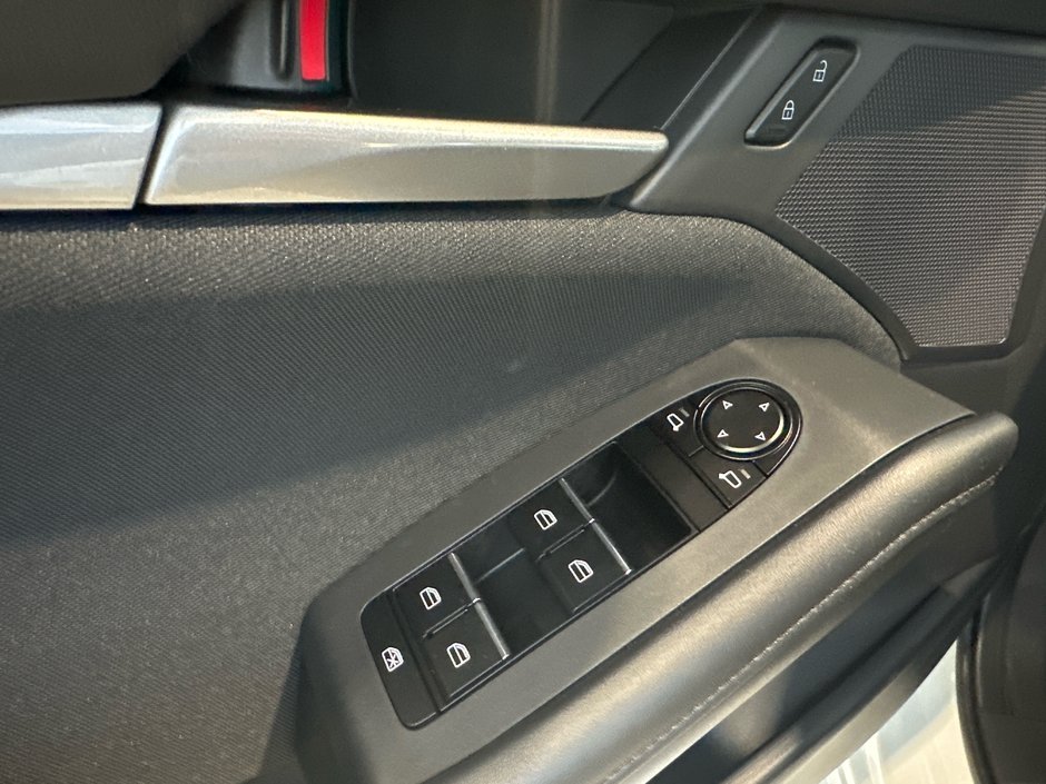 2025 Mazda 3 Sport GS-9