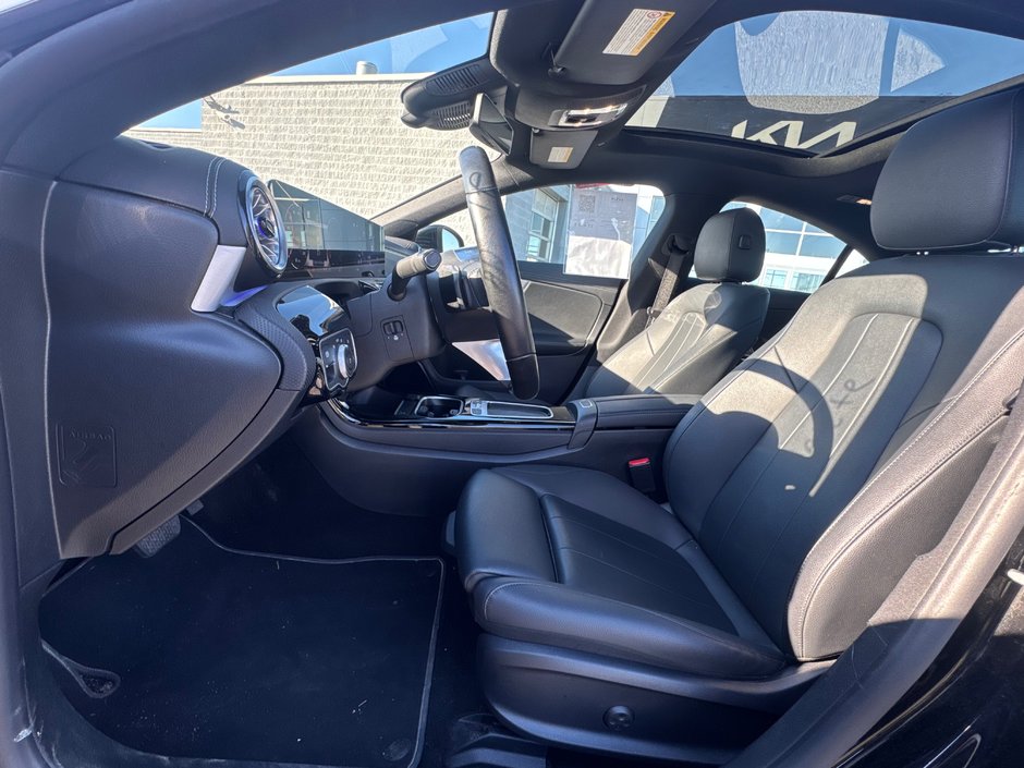2025 Mercedes-Benz CLA 250 AWD + Sunroof + Leather + Backup camera