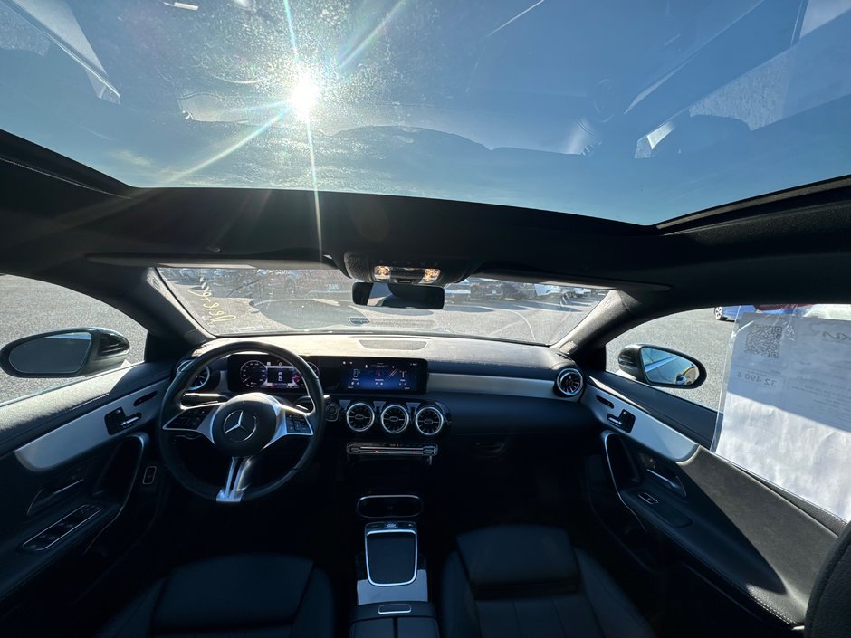 2025 Mercedes-Benz CLA 250 AWD + Sunroof + Leather + Backup camera