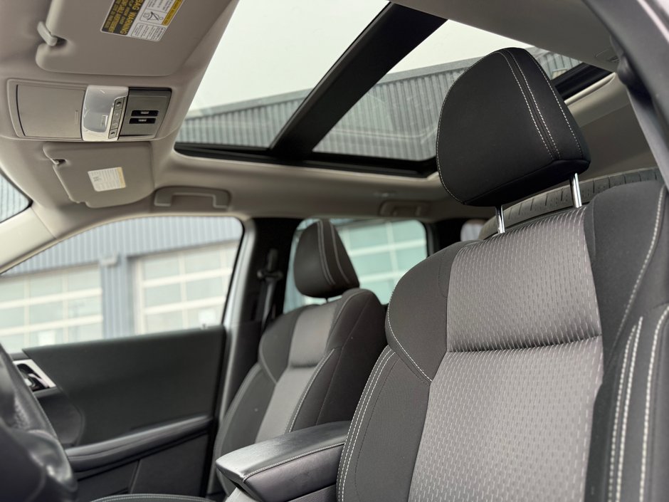 2023 Mitsubishi Outlander SE AWD-10