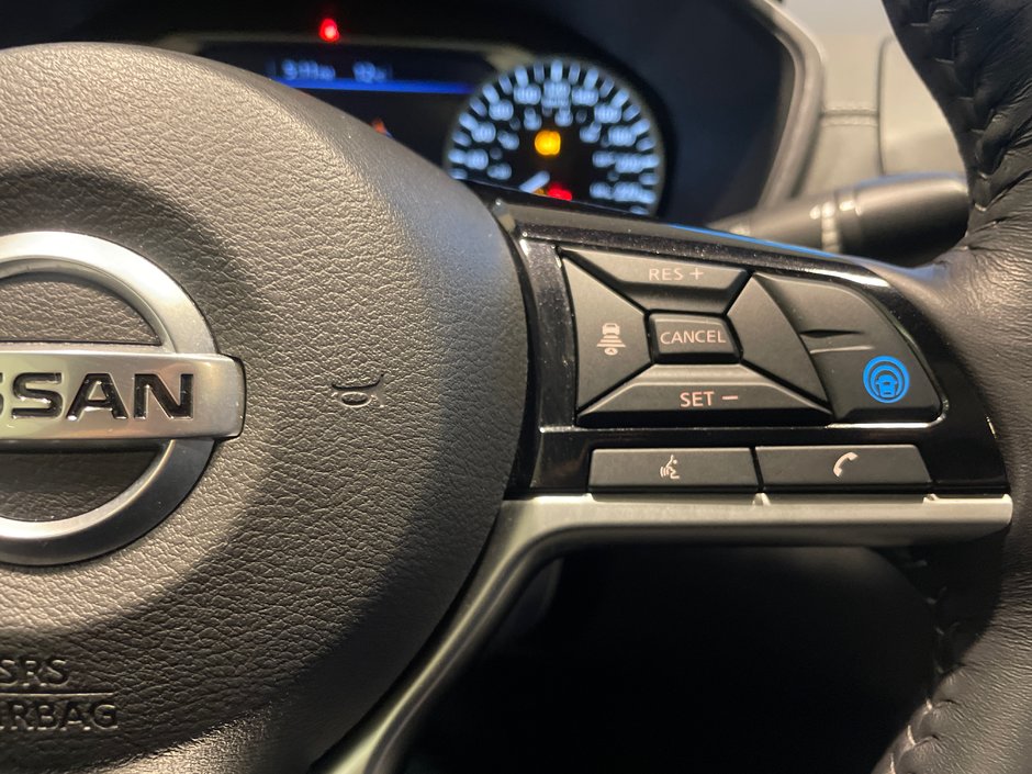 Nissan Altima SV AWD 2020-26