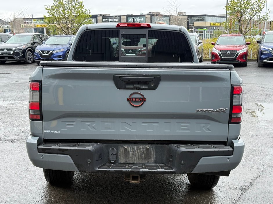 2022 Nissan Frontier PRO-4X-6