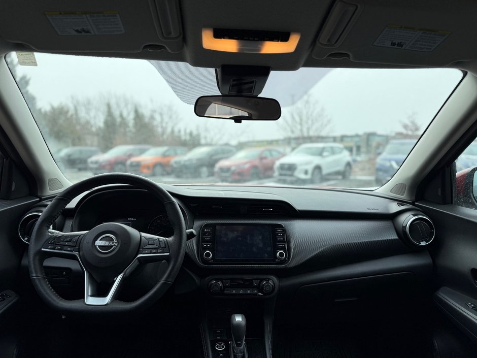 2025 Nissan Kicks Play SV-10