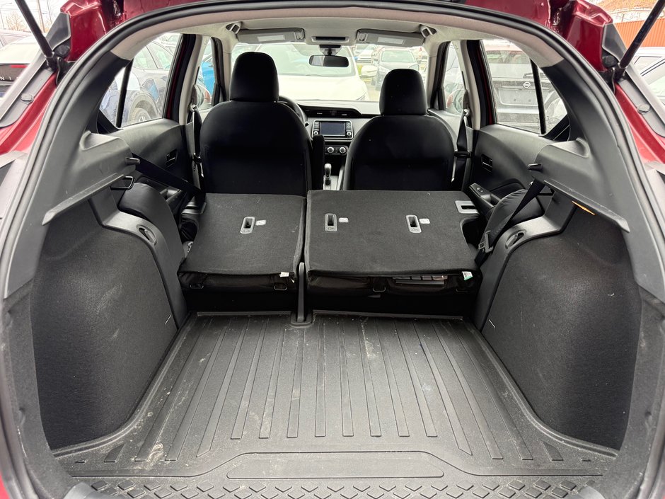 2025 Nissan Kicks Play S-9