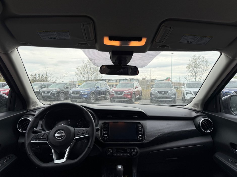 2025 Nissan Kicks Play SV-9