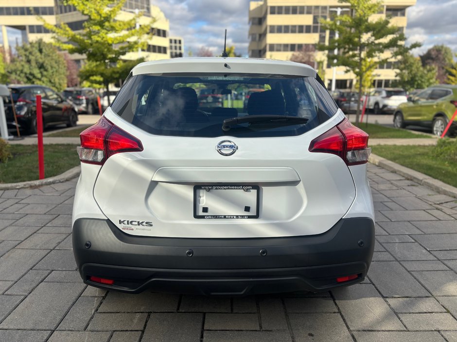 2020 Nissan KICKS S-3