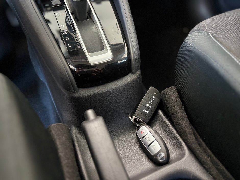 2020 Nissan Kicks S-14